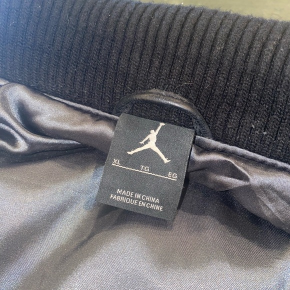 Black leather jacket by Jordan. - Picture 2 of 7